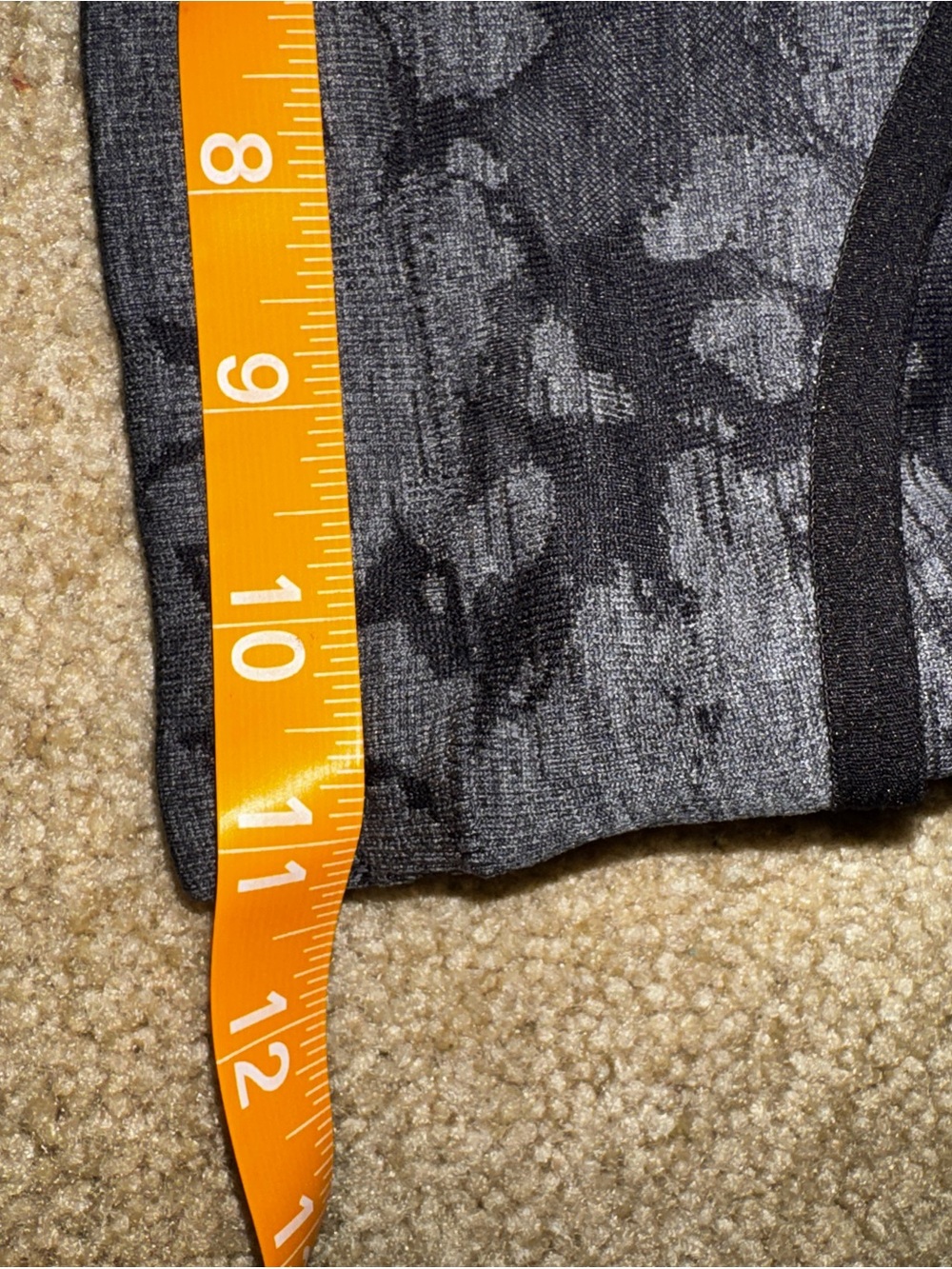 Gymshark Gray Black Camo Cross Back Sports Bra Strappy Workout Top - Picture 5 of 6